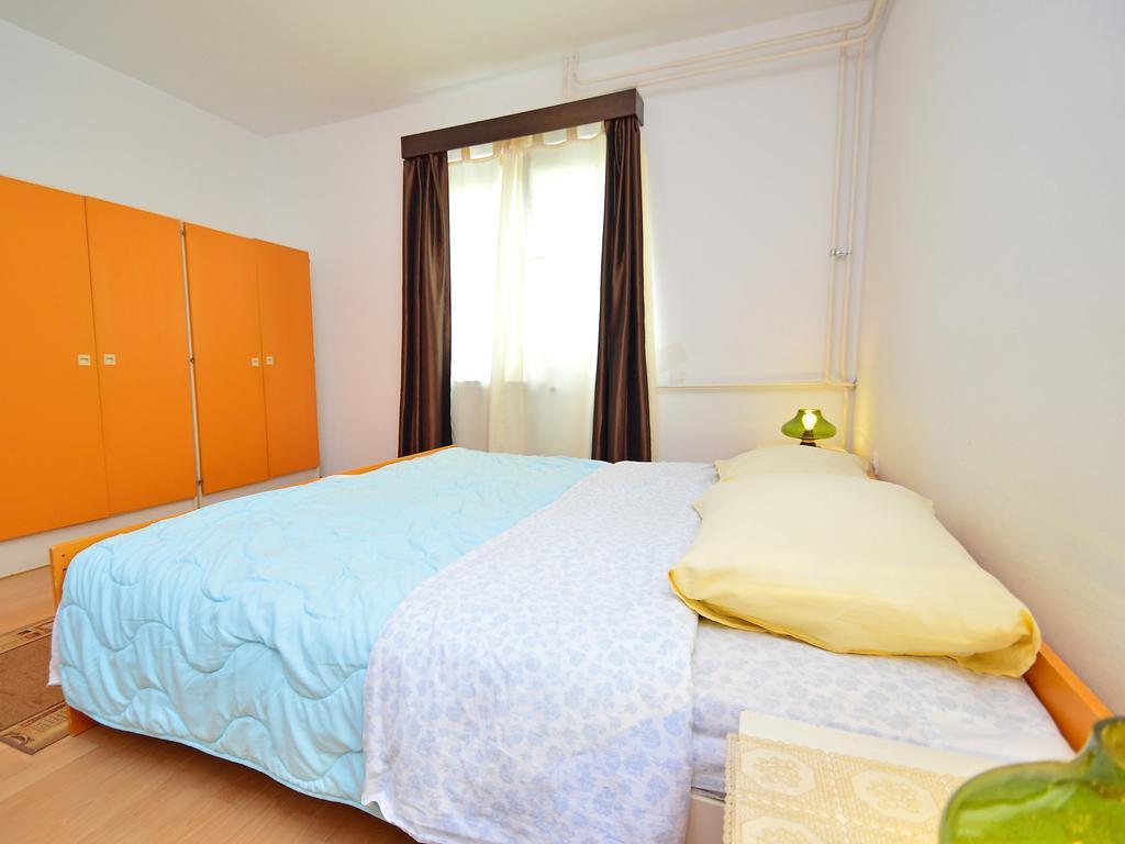 Rm Apartment Pusta Ровинь Экстерьер фото