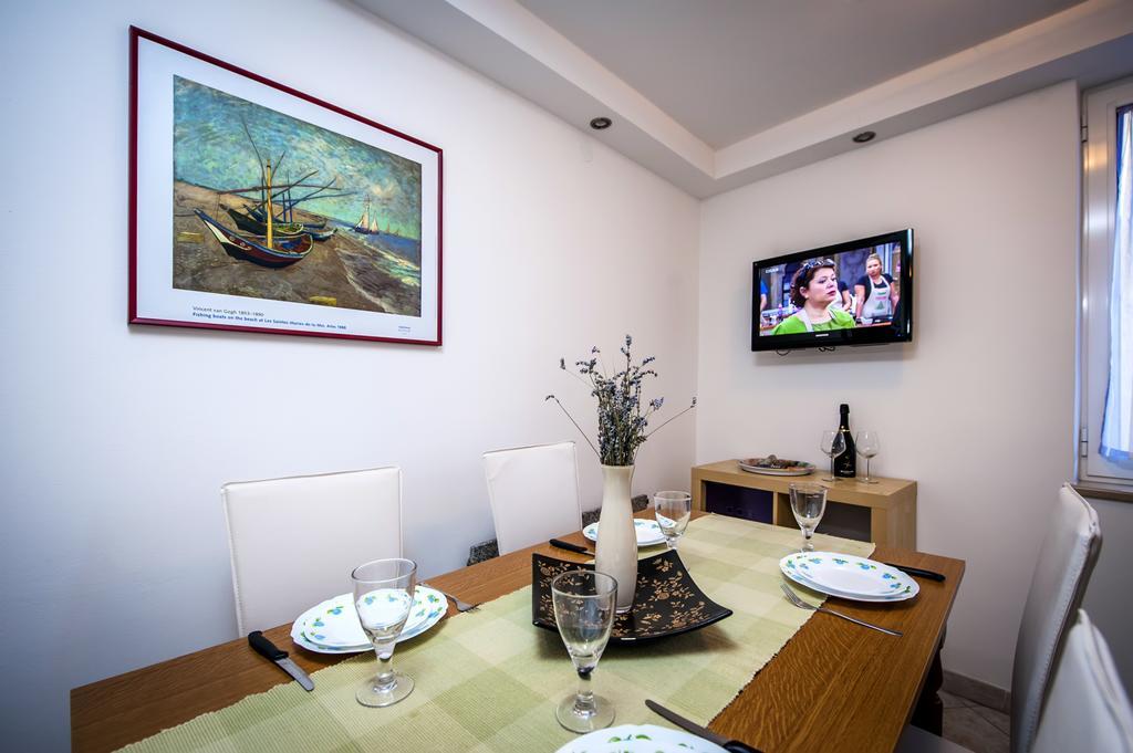 Rm Apartment Pusta Ровинь Экстерьер фото